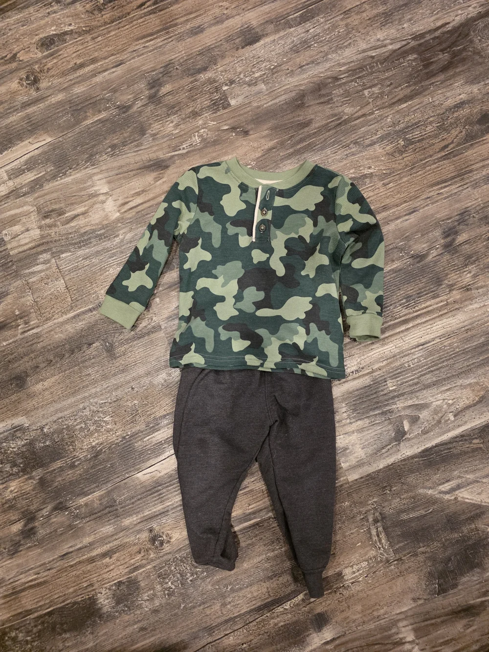Camo Green Long Sleeve Henley Top & Charcoal Jogger Set